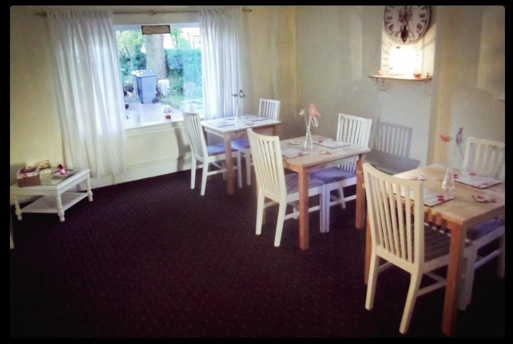 סוליהול Broad Oaks B&B מראה חיצוני תמונה